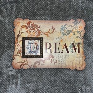 DREAM Wall Decor
